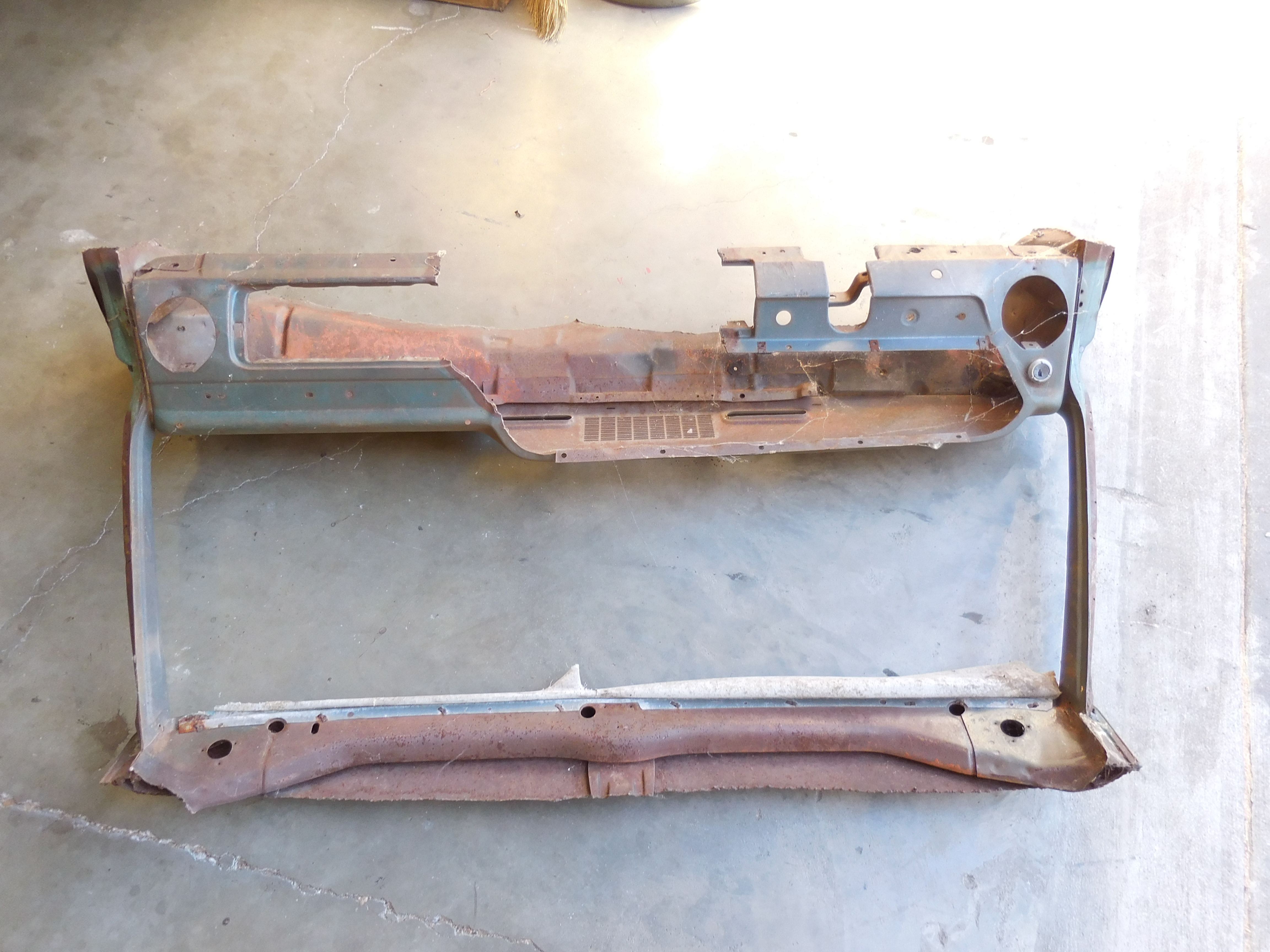 1965 Pontiac GTO Lemans Tempest Windshield Frame