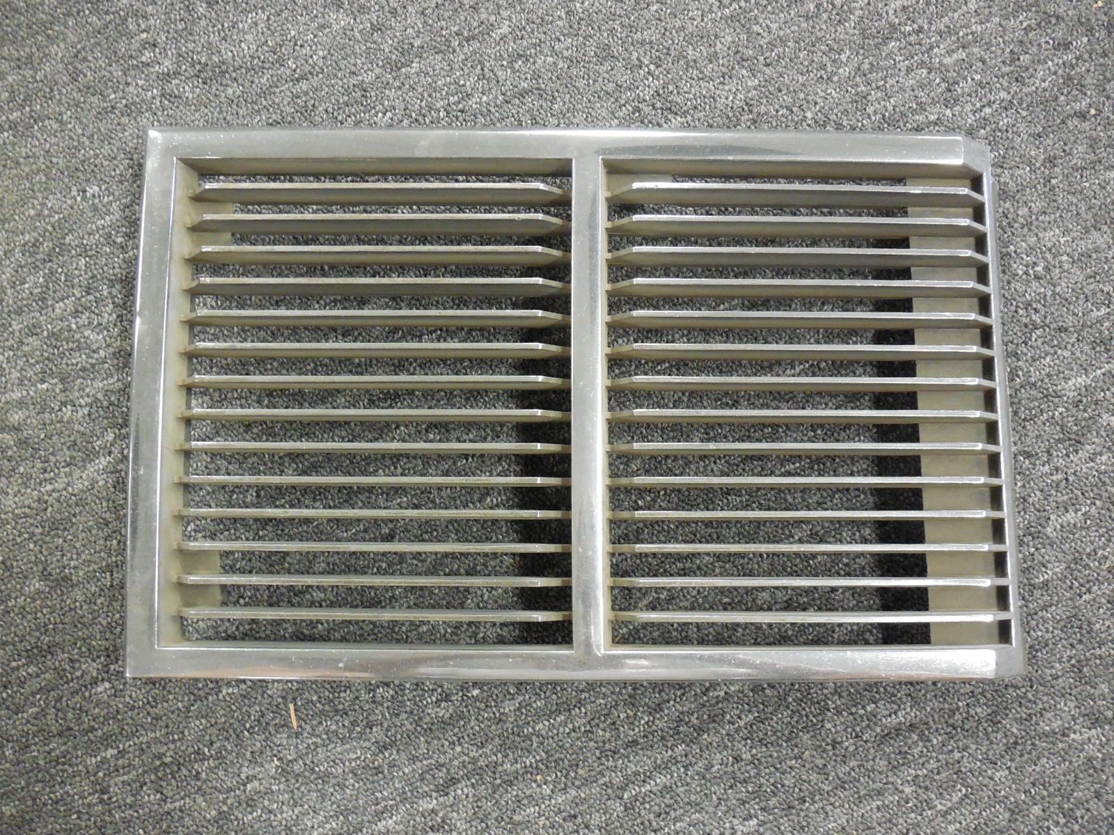 1977 Oldsmobile 88 Left Grill