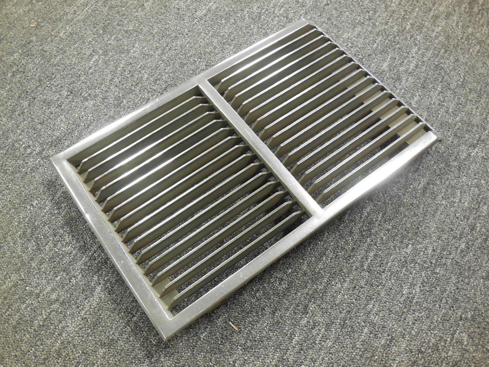 1977 Oldsmobile 88 Left Grill