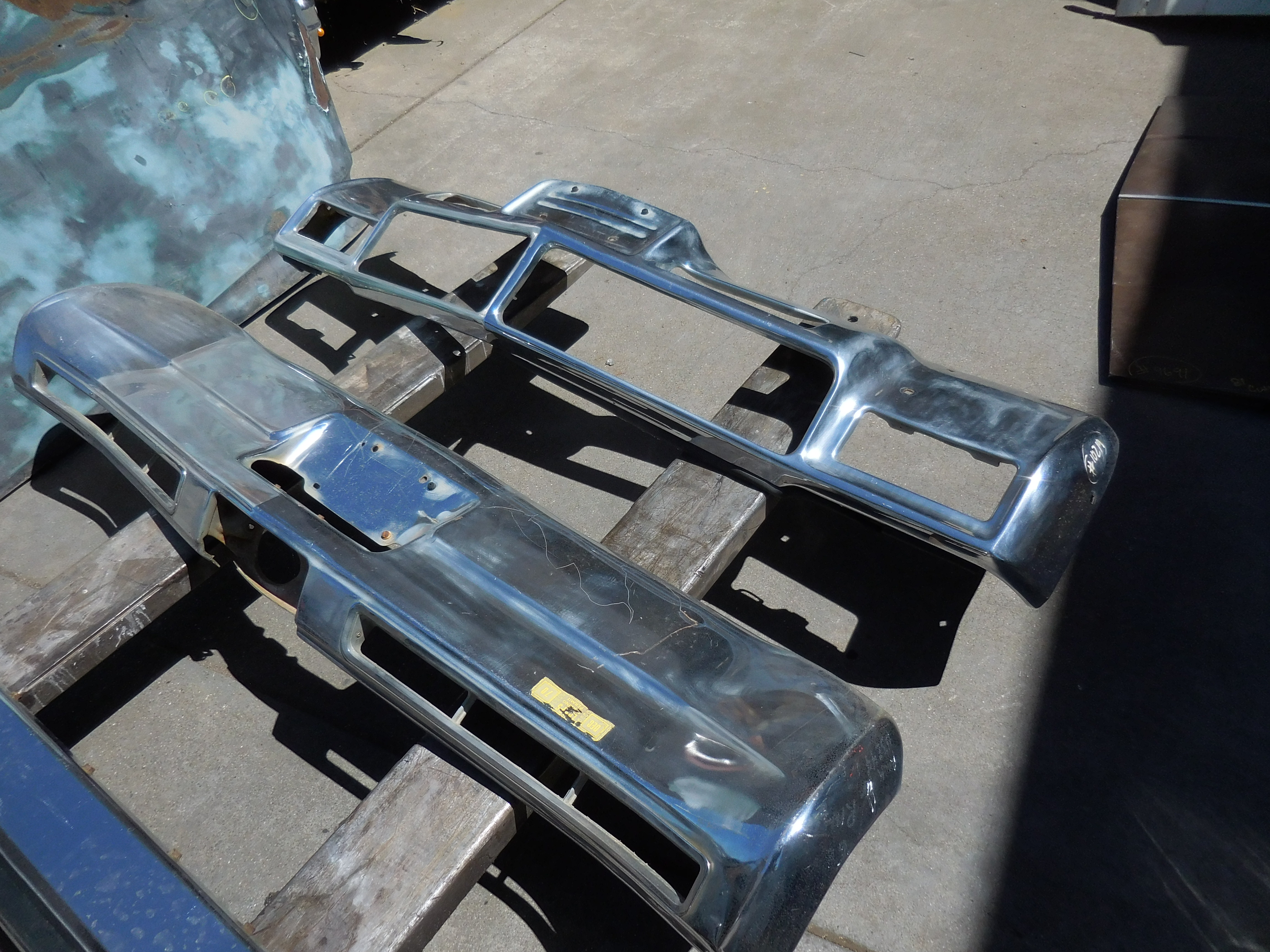 1968, Buick, Rivera, front, and, Rear, Bumper,