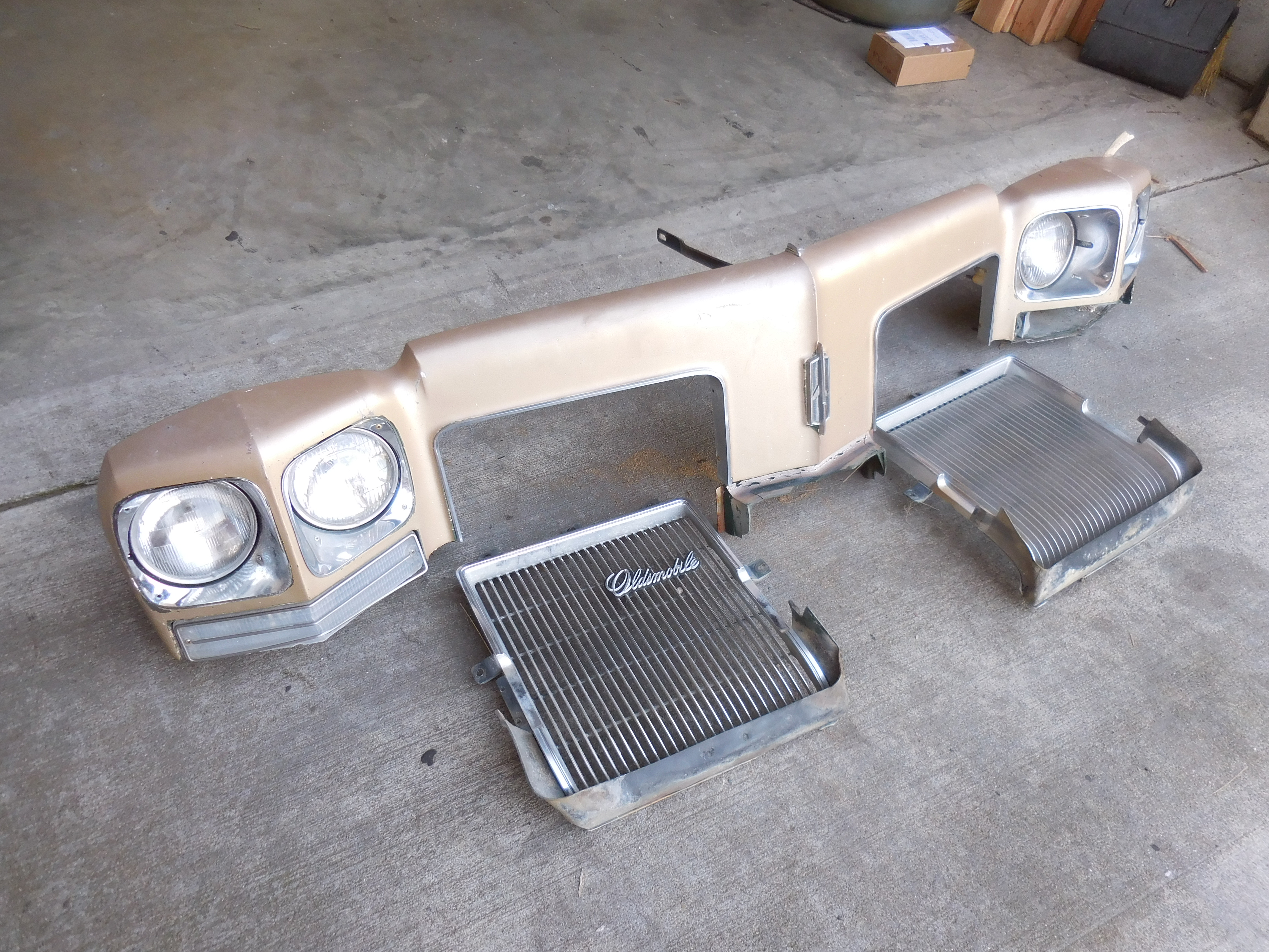 1972, Oldsmobile, 88, Header, Panel, and, Grills,grill,grille,