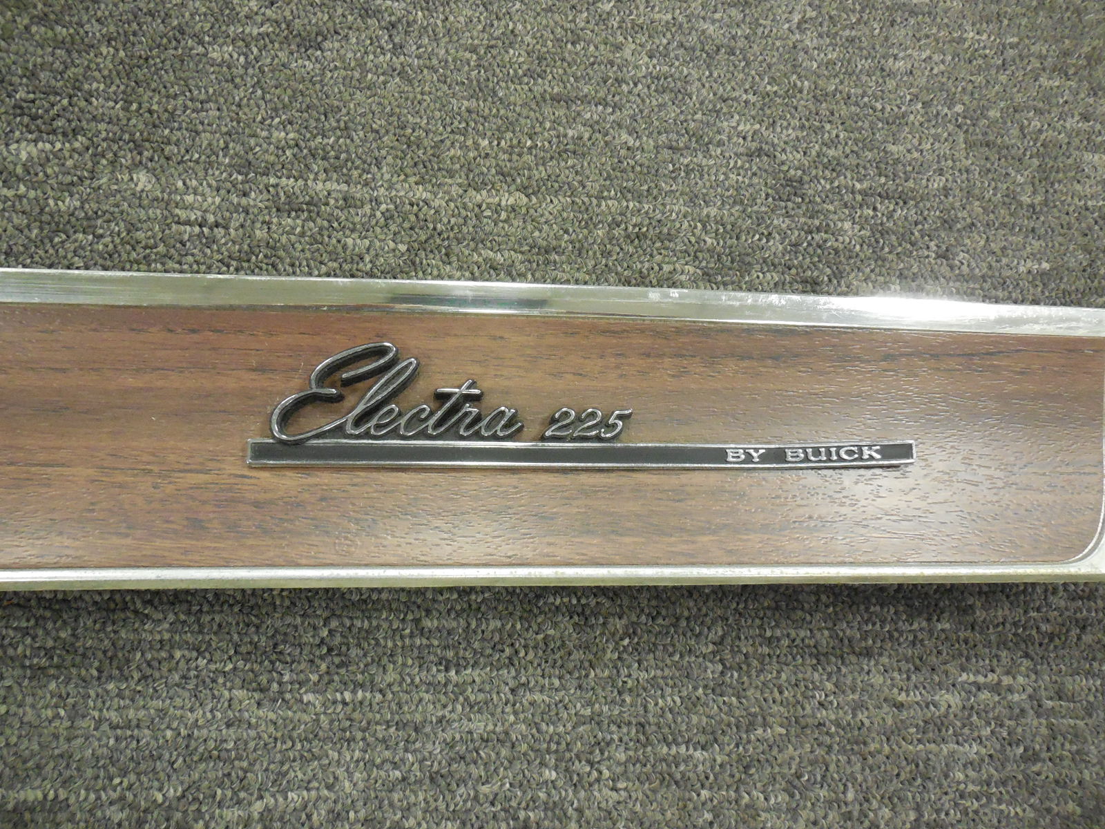 1968 Electra Dash Trim
