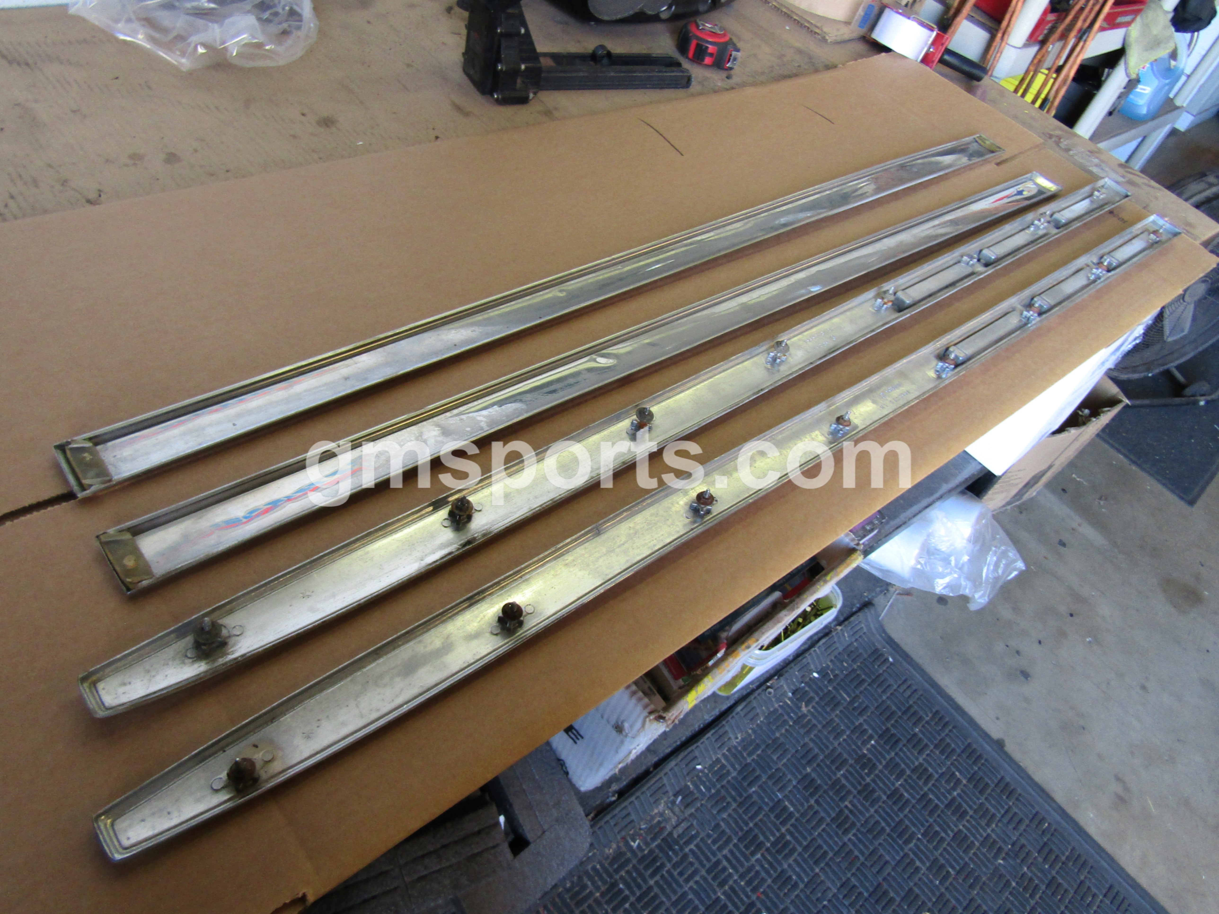 1964, Buick, Skylark, original,GM, 8, Piece, Body, Molding, Kit,fender,left,right,rear,front,quarter,panel,door,