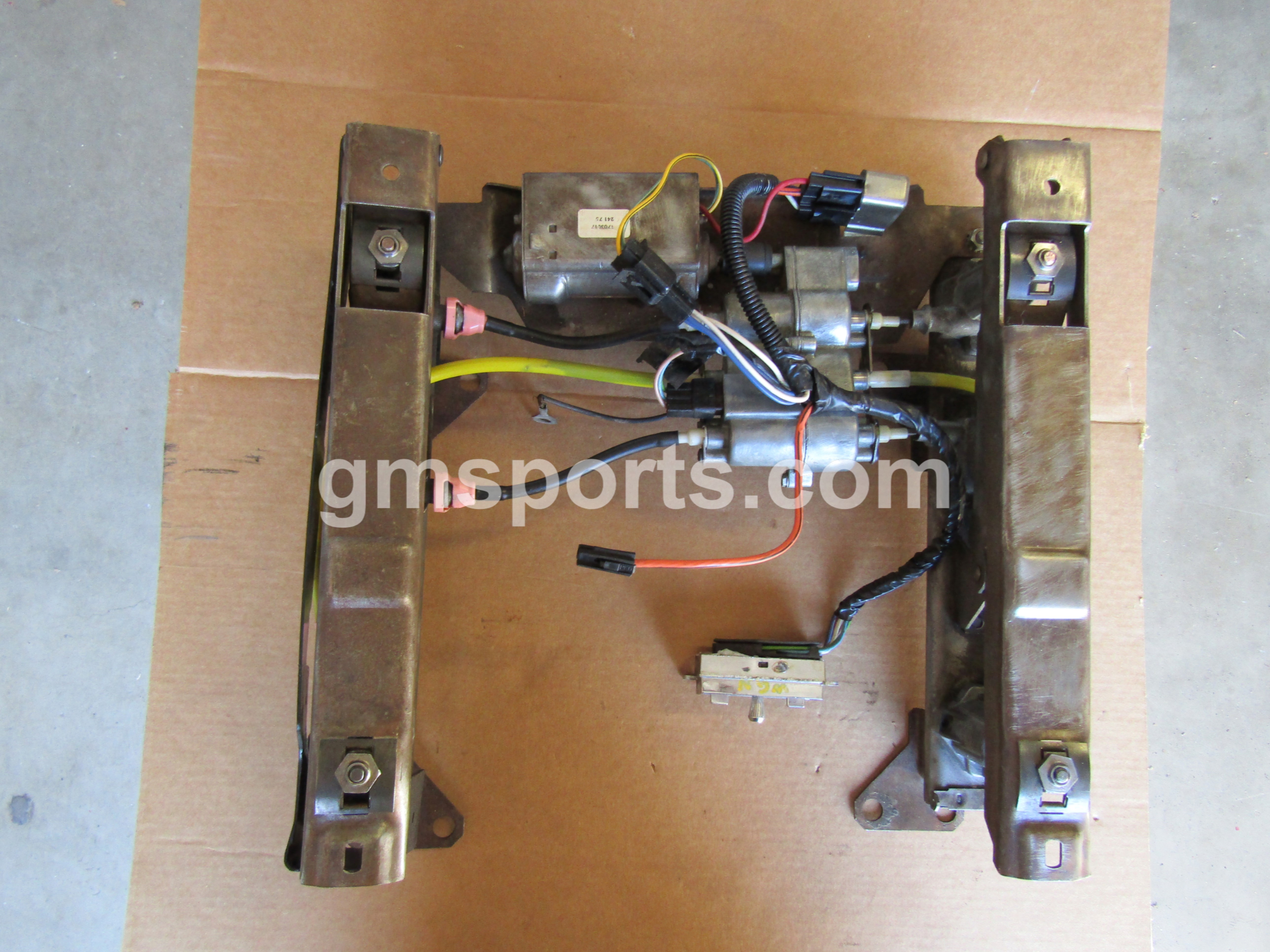 1968,1969,1970,1971,1972,GM, A, Body, Left, Bucket, Seat, Power, Tracks, Chevelle, Cutlass, Skylark, Lemans,driver,