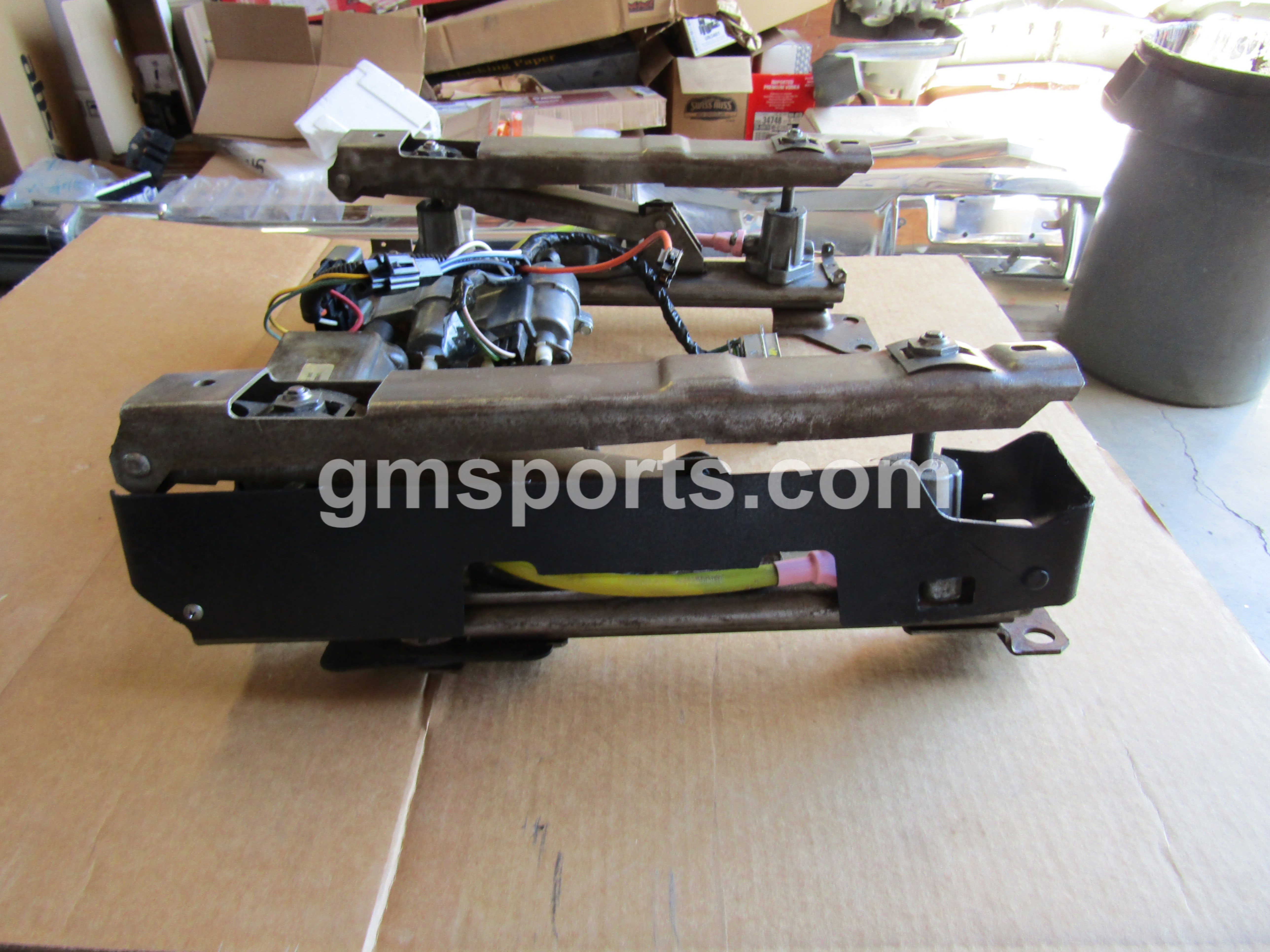 1968,1969,1970,1971,1972,GM, A, Body, Left, Bucket, Seat, Power, Tracks, Chevelle, Cutlass, Skylark, Lemans,driver,