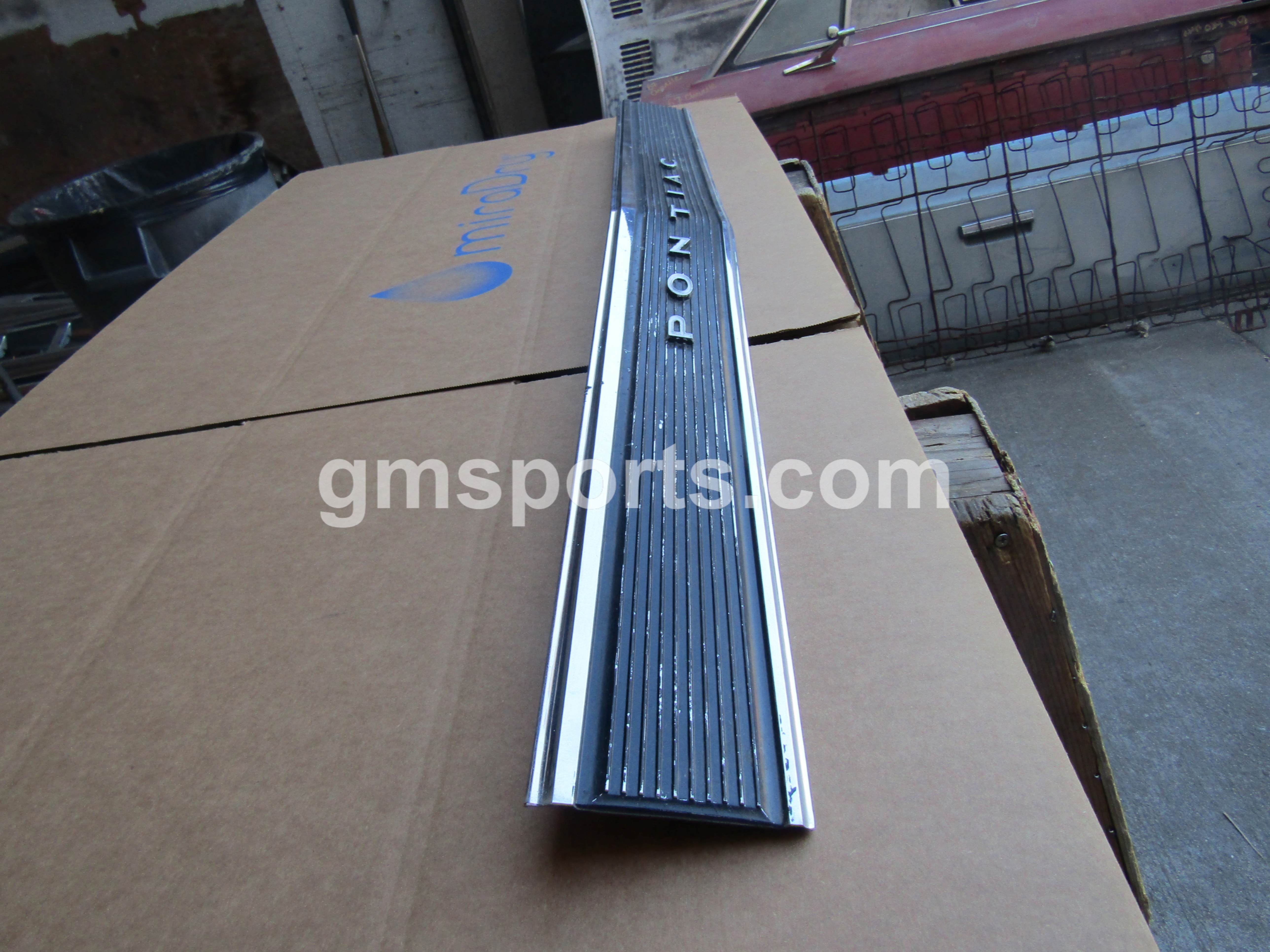 1965, Pontiac, GTO, Deck, Lid, Molding,1965, Pontiac, GTO, Deck, Lid, Molding, finish, panel,