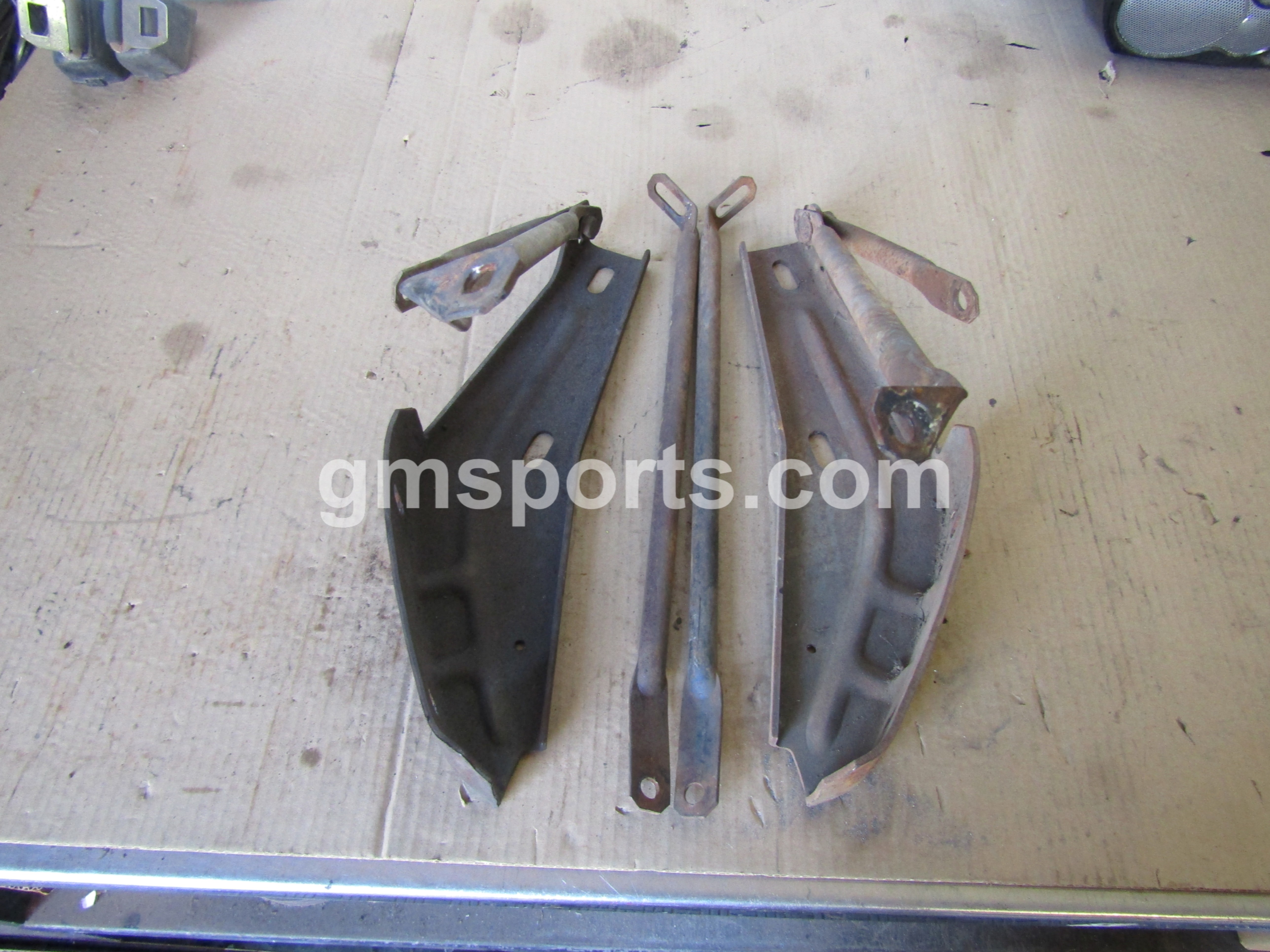 1970, Oldsmobile, Cutlass, Front, Bumper, Bracket, Set,