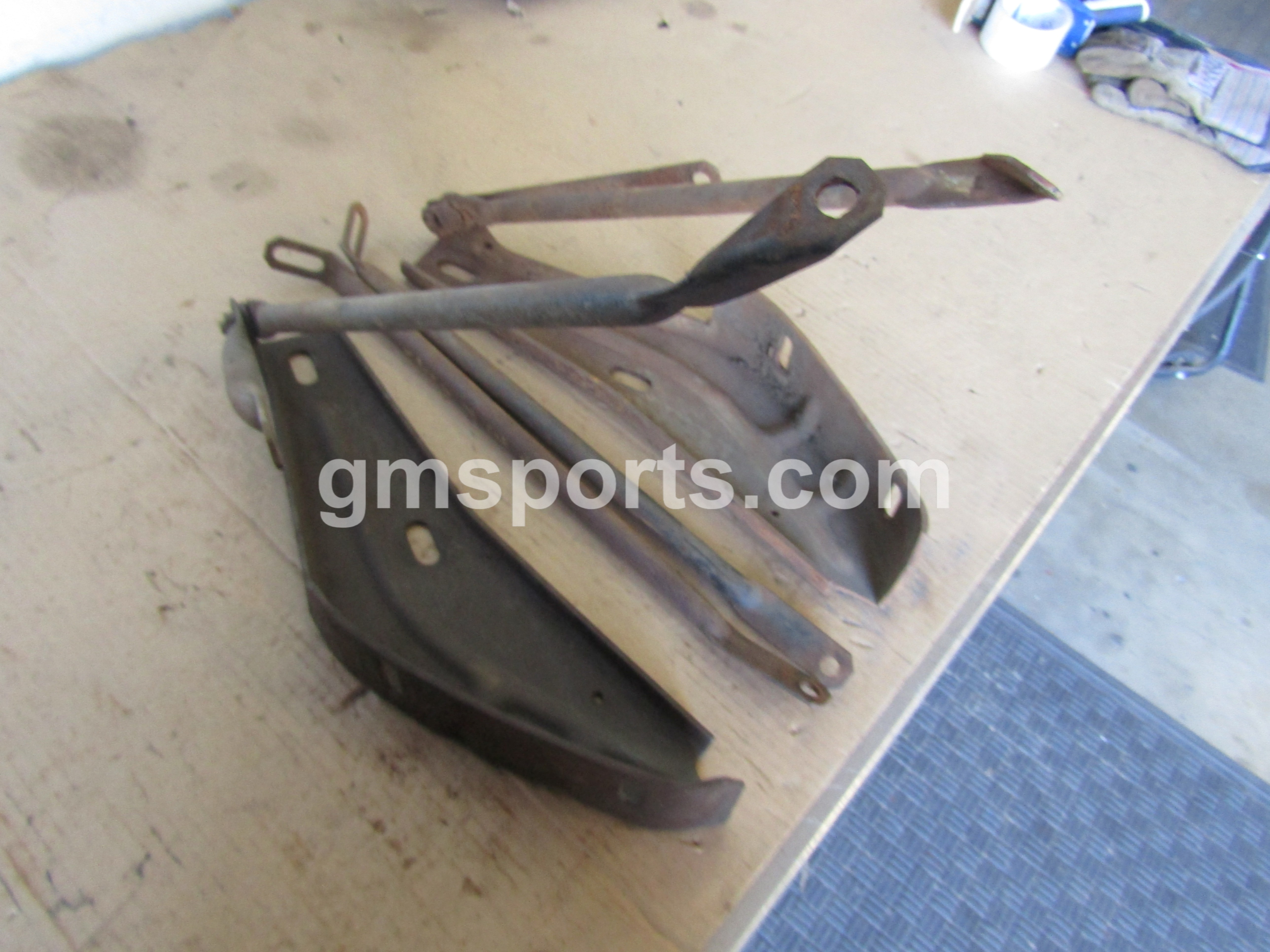 1970, Oldsmobile, Cutlass, Front, Bumper, Bracket, Set,