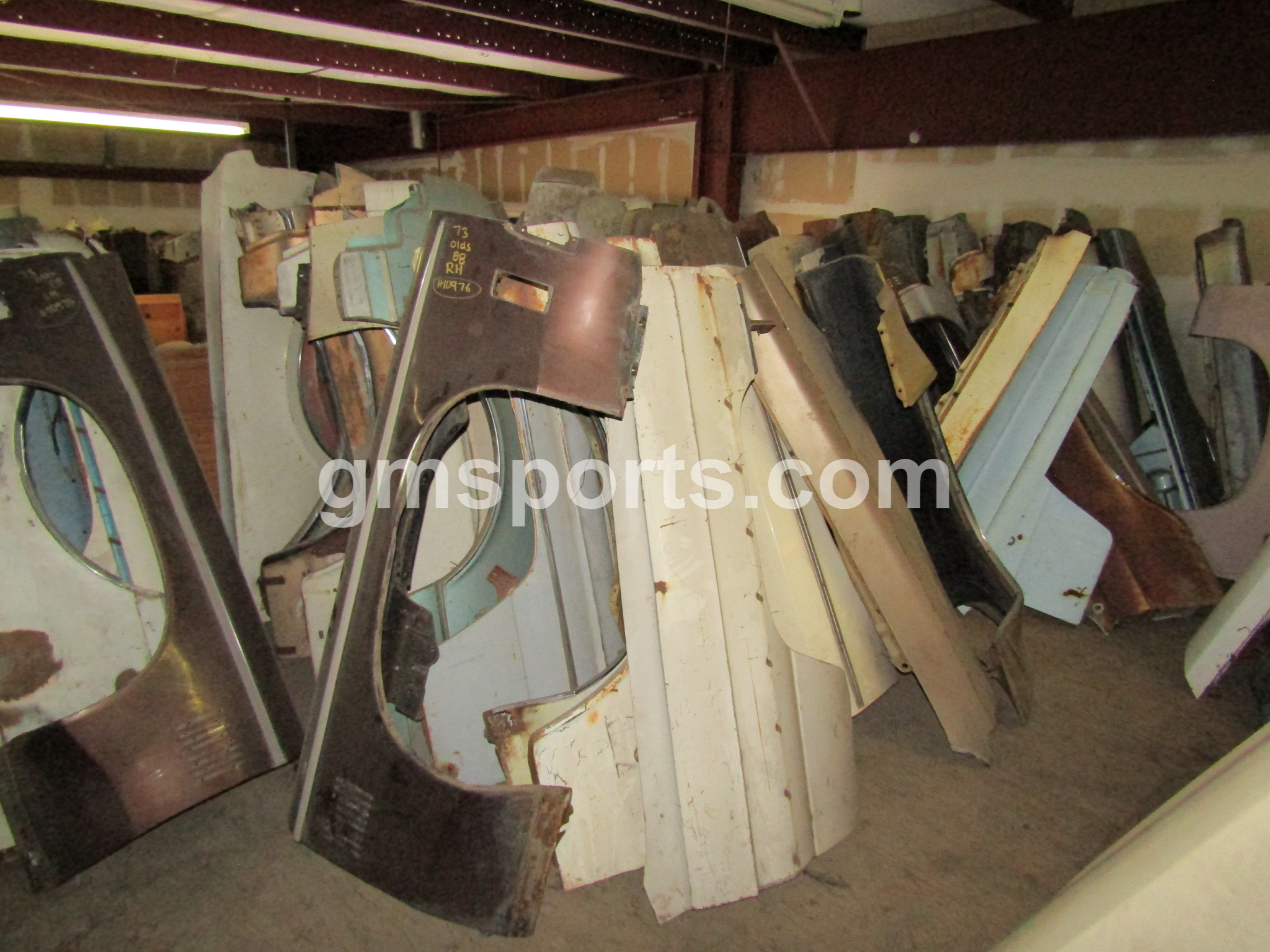 Cutlass, Lemans, Grand, Prix, Skylark, Chevelle, Monte Carlo, Lesabre, Impala, Bonneville, Oldsmobile, 88,/,98, Wildcat, Electra, Catalina, Camaro, Firebird,