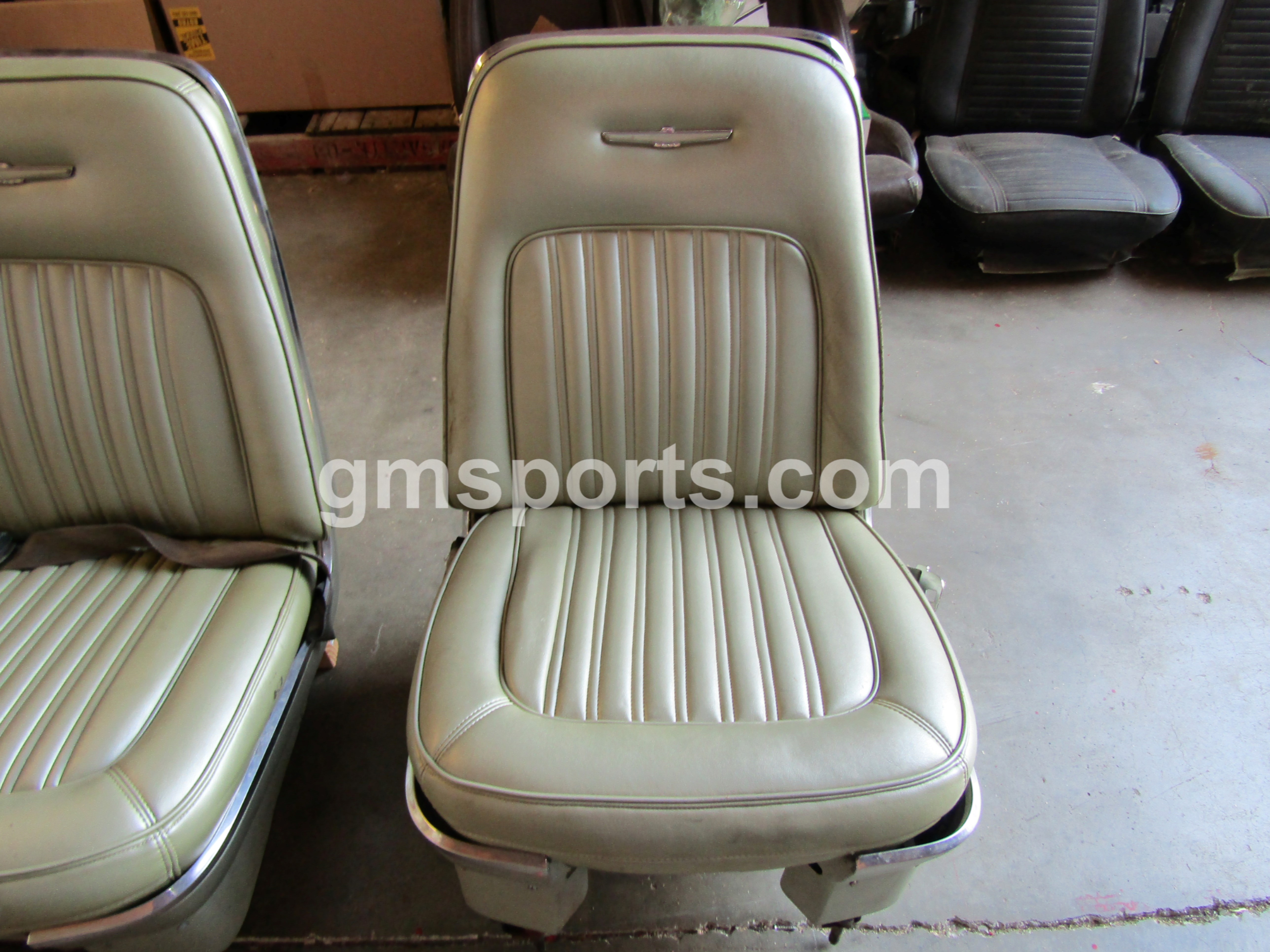 1968, Ford, Thunderbird, Left, Right, Bucket, seat, Set, with, Drivers, Power, Track