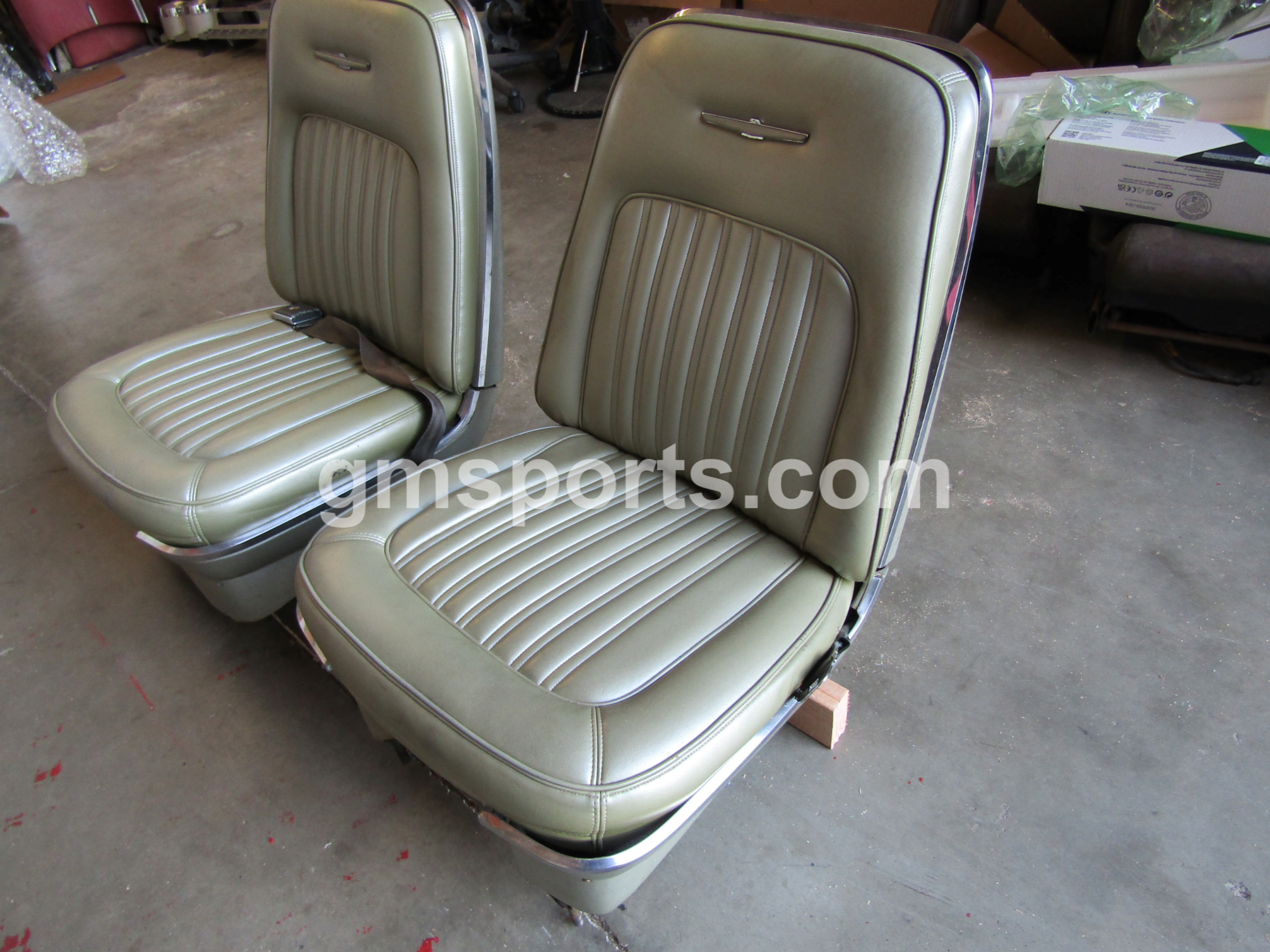 1968, Ford, Thunderbird, Left, Right, Bucket, seat, Set, with, Drivers, Power, Track