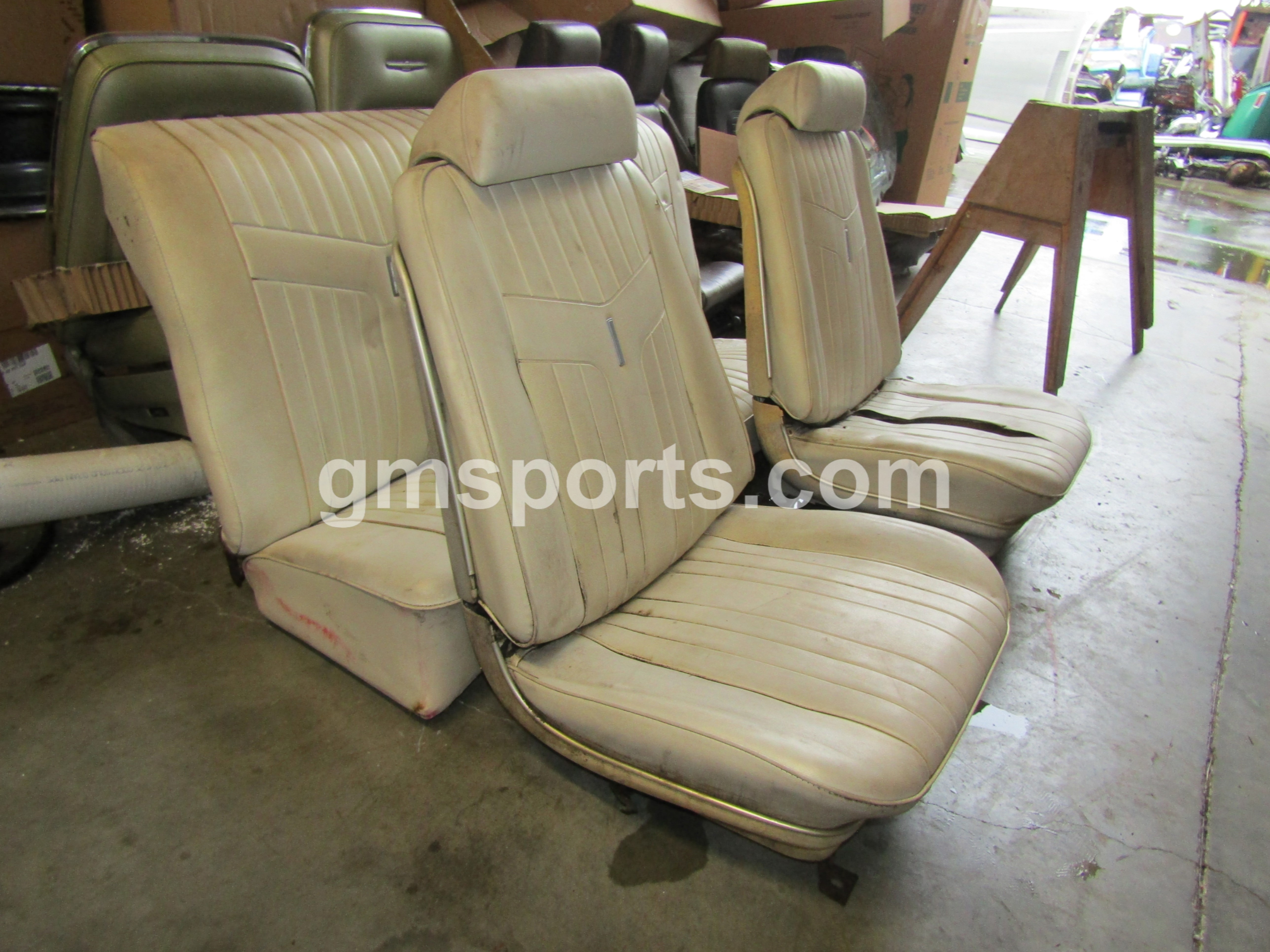 1969,1970,1971,1972, Chevelle, Lemans, Skylark, el,camino,gto,442,gs,grand,prix,Cutlass, monte, carlo,Bucket, Seats, and, Rear, Upper, Lower, Set,