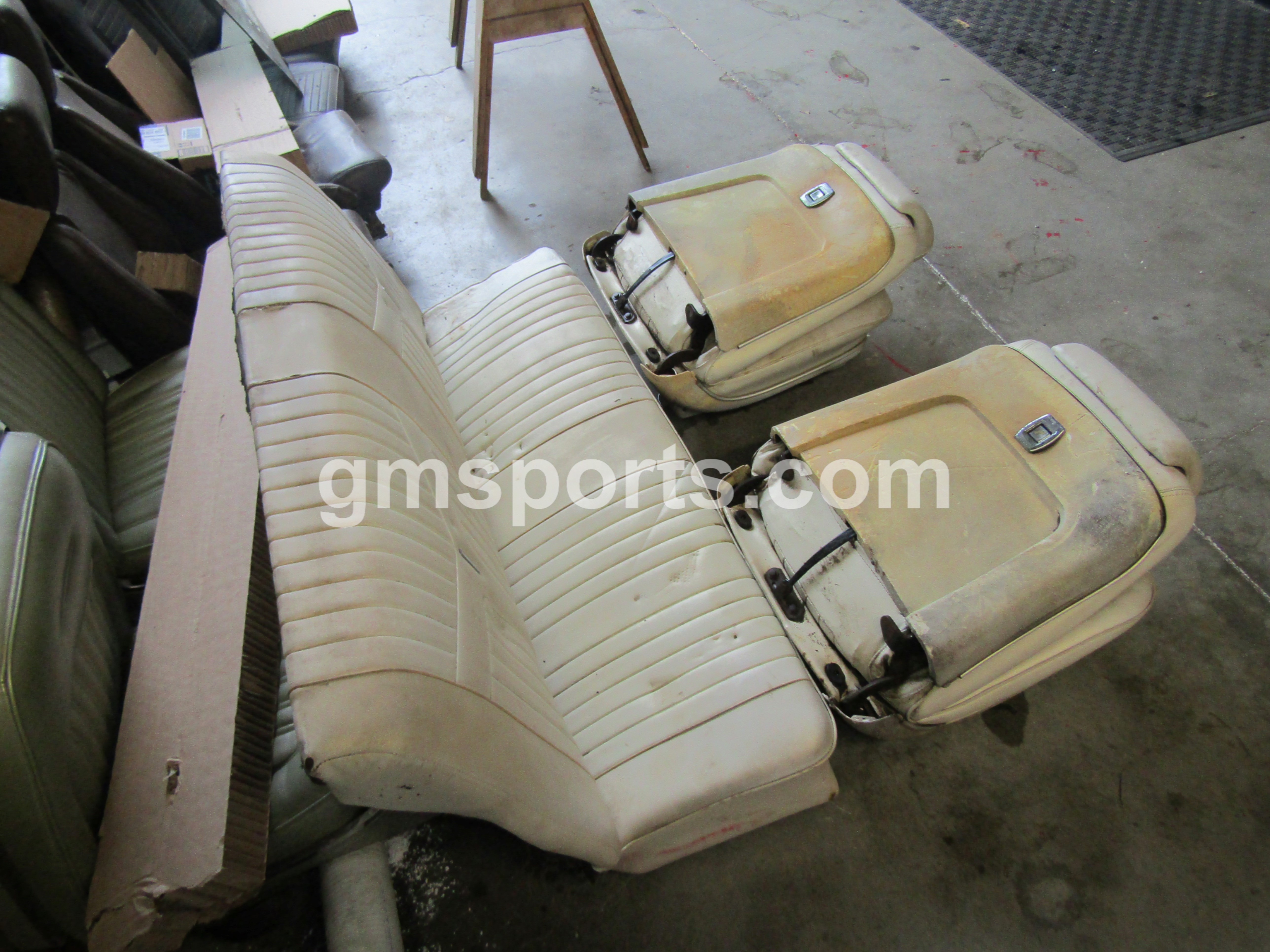 1969,1970,1971,1972, Chevelle, Lemans, Skylark, el,camino,gto,442,gs,grand,prix,Cutlass, monte, carlo,Bucket, Seats, and, Rear, Upper, Lower, Set,