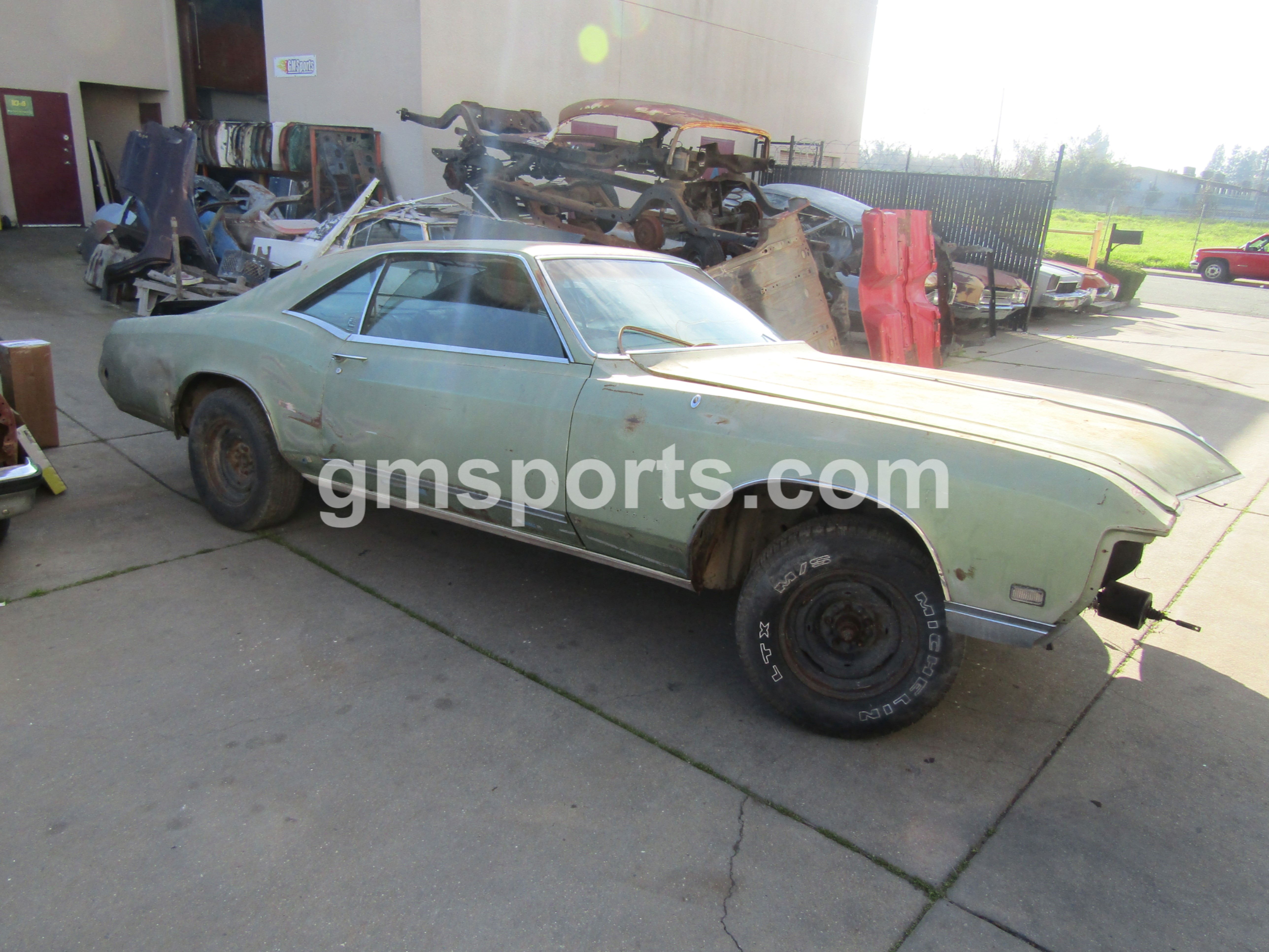 1968,1969, Buick, Riviera,hood,left,right,front,rear,quarter,panel,ffender,door,deck,lid,frame,glass,back,trim,molding,dash,cowl,section