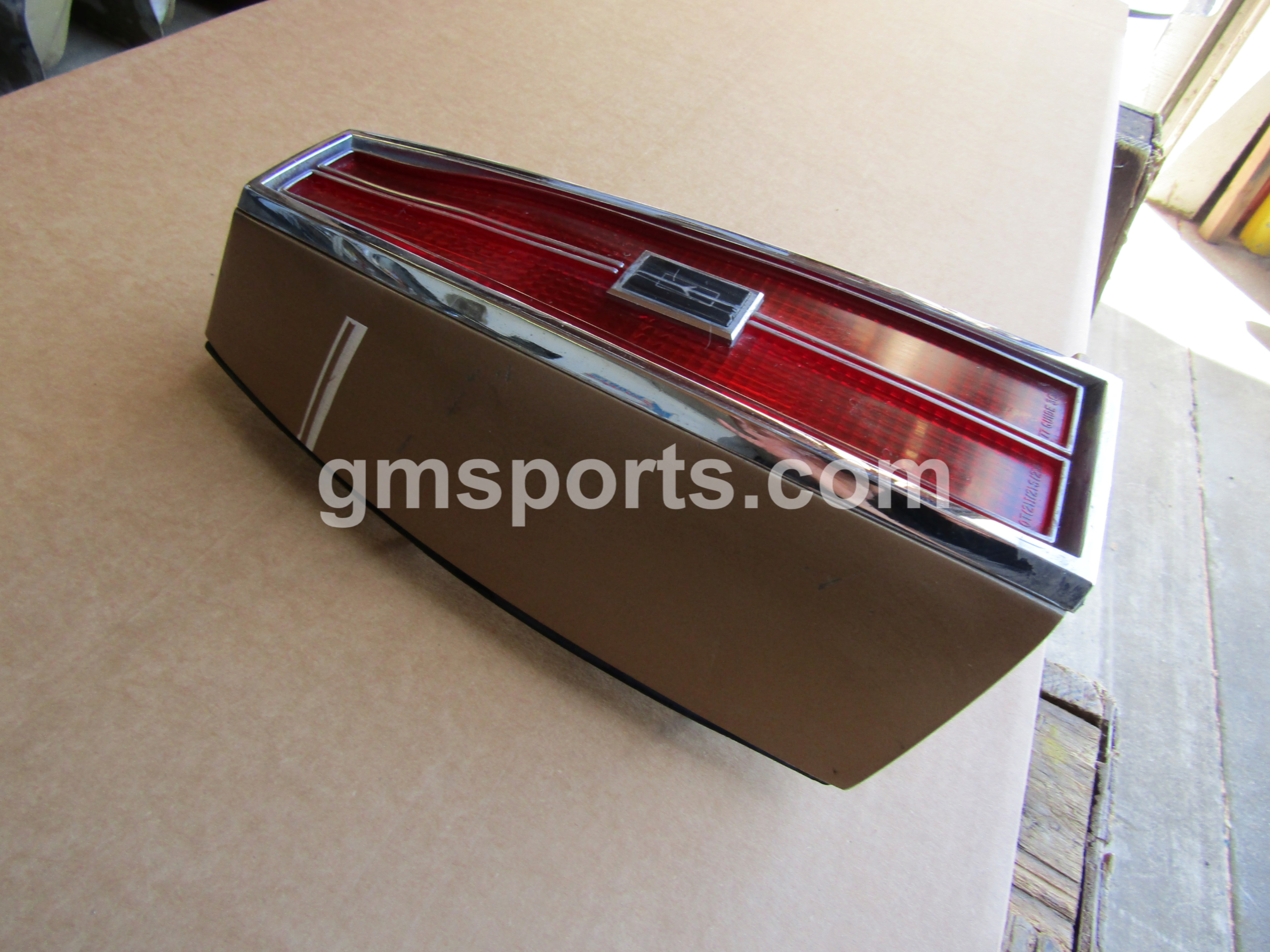 1977, Oldsmobile, 98, Left, and, Right, Tail, Light, Assembly, Set,