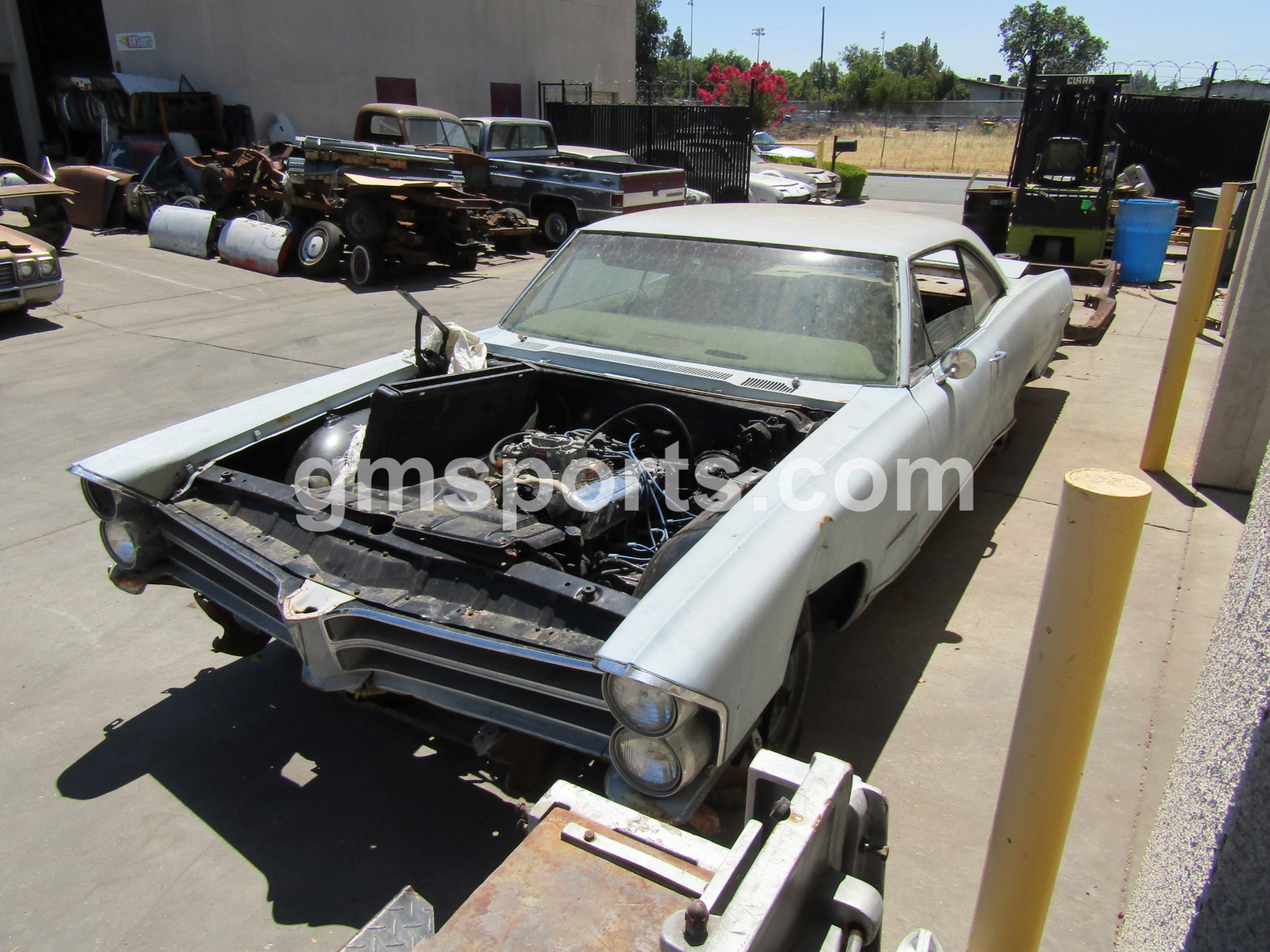 1965, Pontiac, Bonneville,quarter,panel,left,right,front,rear,door,roof,fender,frame,glass,windshield,suspension,rear,end,hub,drum,control,arm, upper,lower,455,